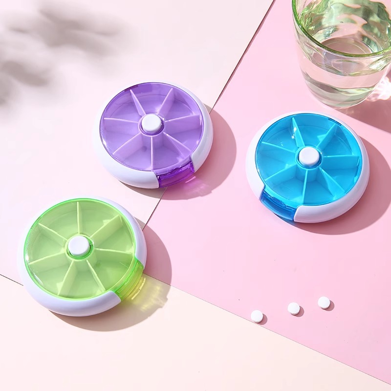 Cocktail Shaker Set - 1pc Random Style Portable Rotating Pill