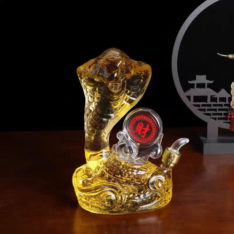 Cobra Shape Whiskey Decanter,  - Bottle Stopper Set ulasan dan harga
